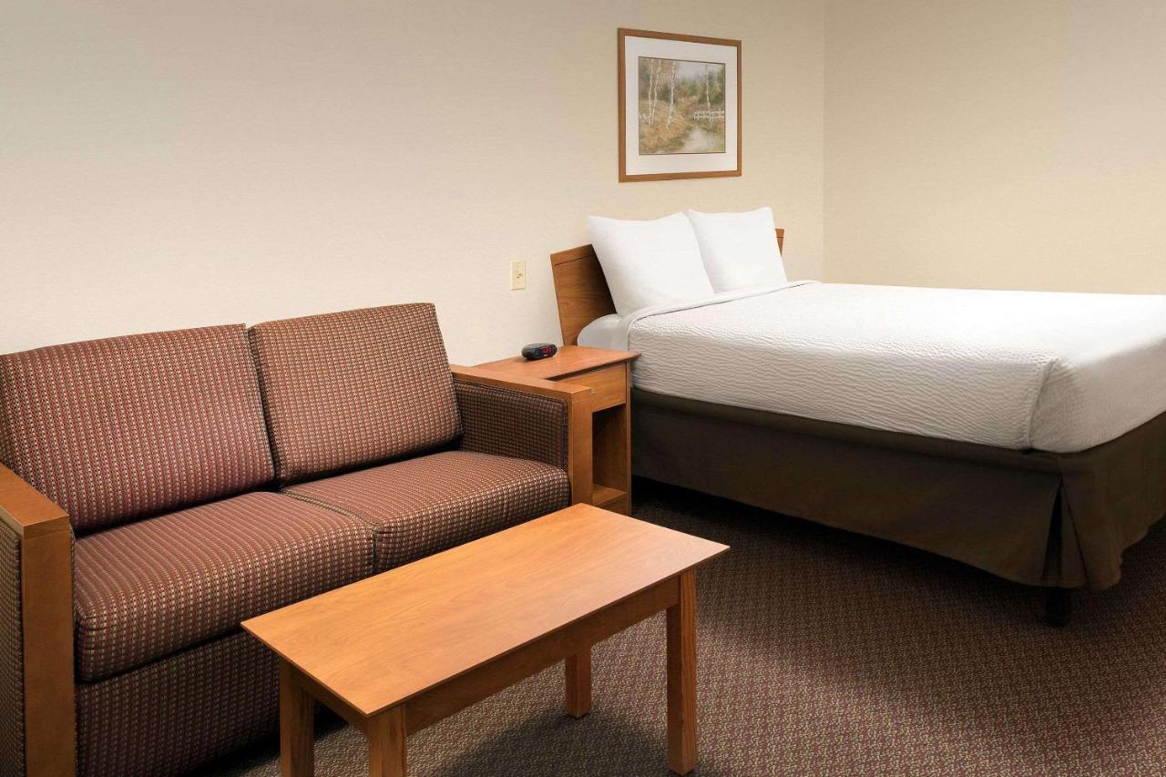 Woodspring Suites Midland Kültér fotó