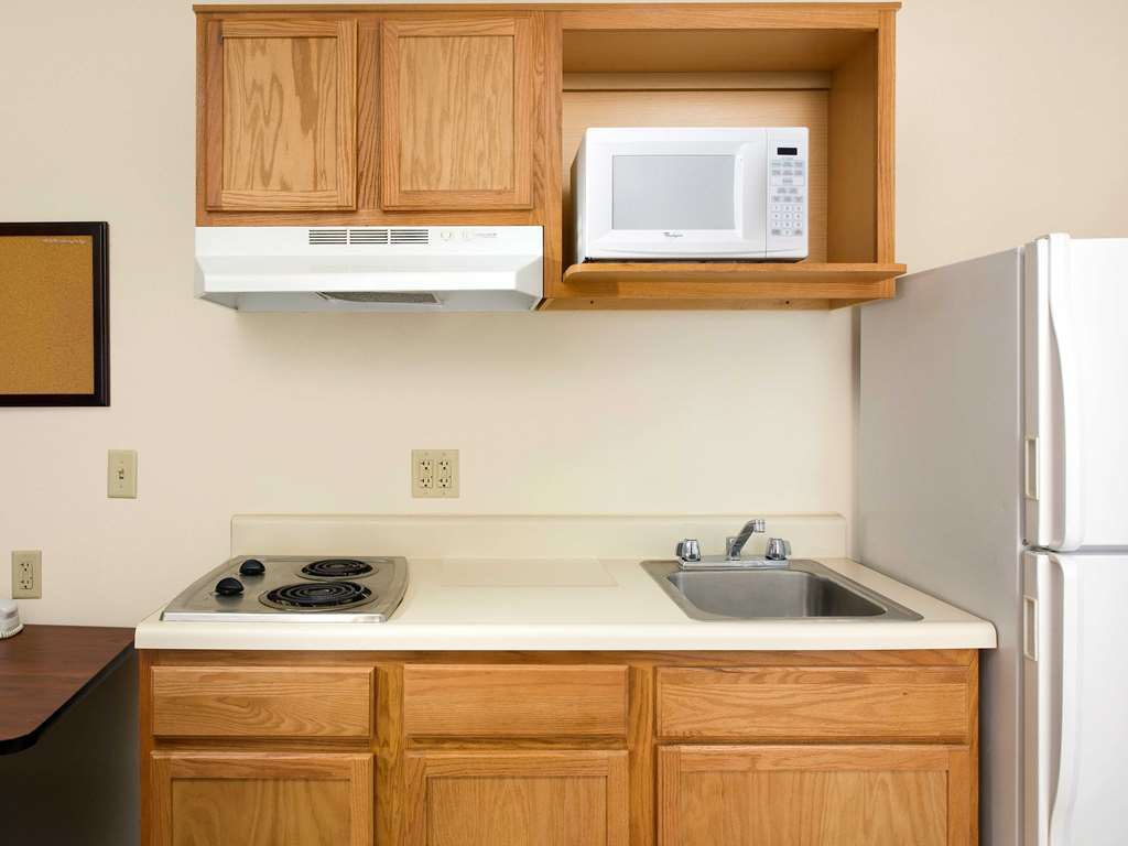 Woodspring Suites Midland Szoba fotó