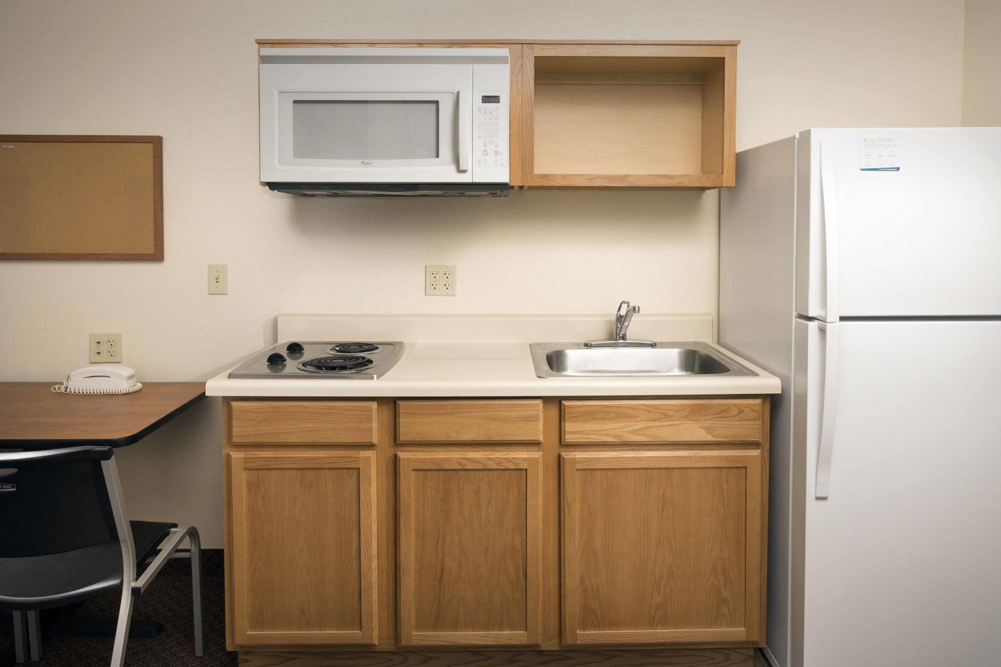 Woodspring Suites Midland Kültér fotó